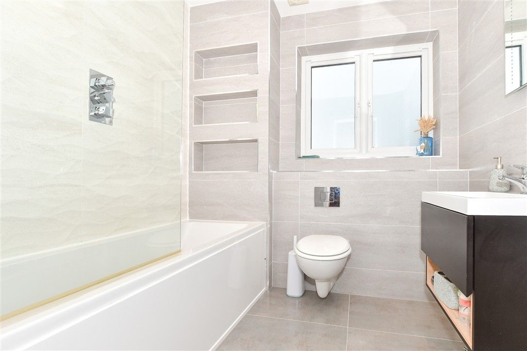 Additional image 15 of 4 bed link detached house for saleBannisters Croft, Blindley Heath, Lingfield, Surrey RH7