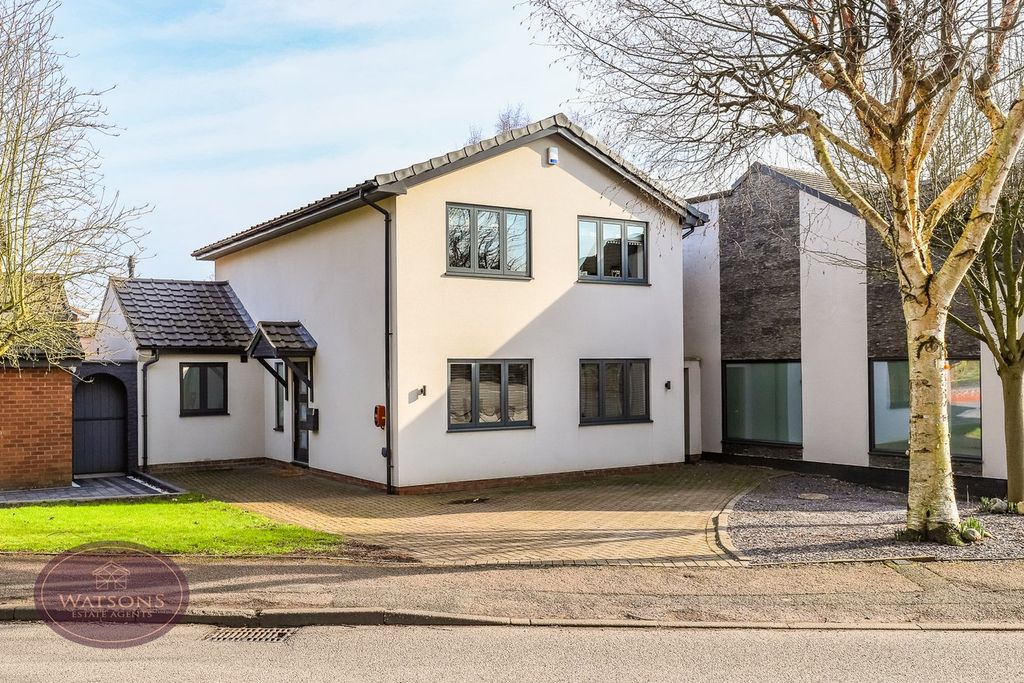Property photo 1 of 35