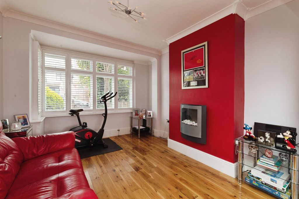 Property photo 2 of 20 Img_2351