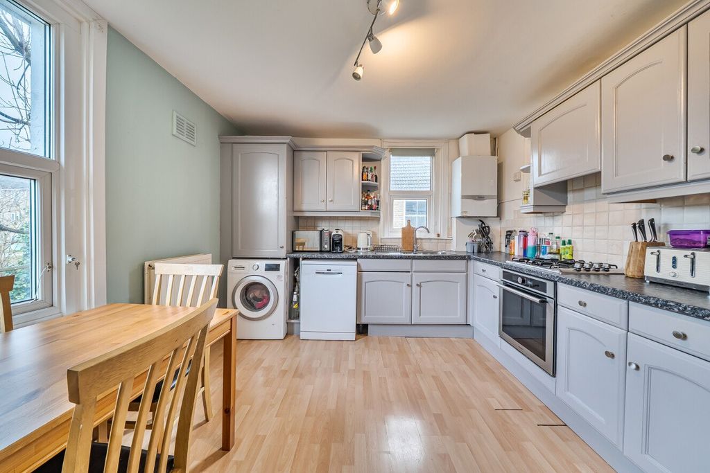 Property photo 2 of 15 Picture No. 07