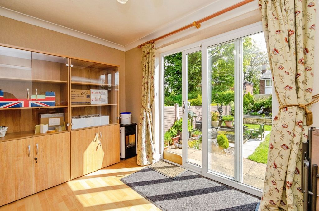 Property photo 3 of 20 Pbox-Img.Jpg