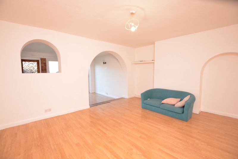 Property photo 3 of 11 Photo 33