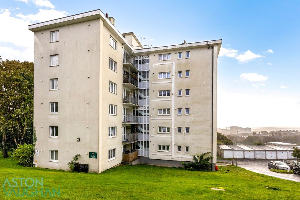 Property photo 1 of 23 4982570