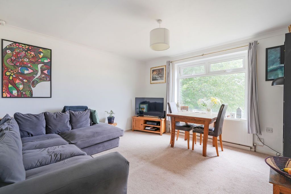 Property photo 1 of 18 Living / Dining