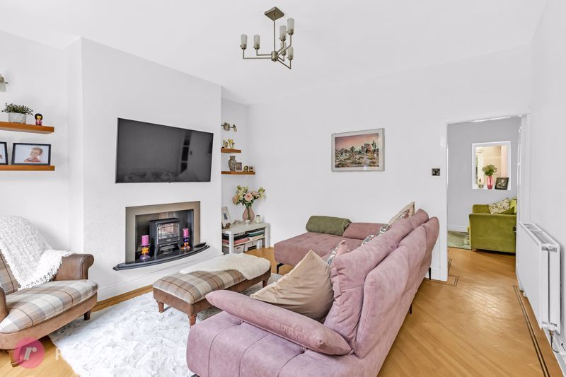 Property photo 2 of 22 Lounge