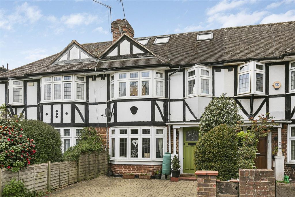Property photo 1 of 27