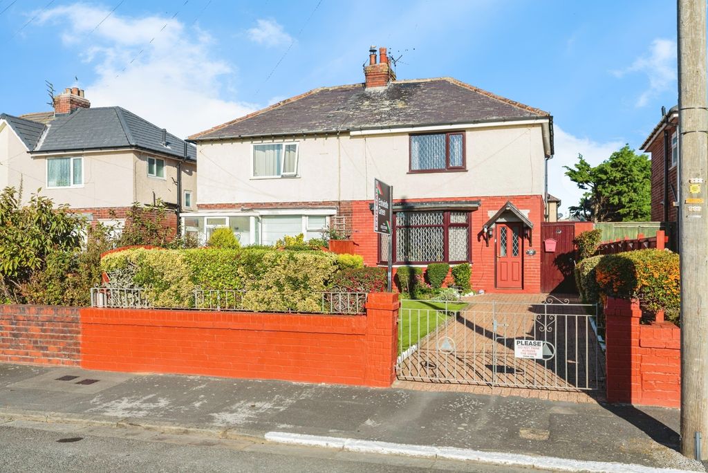 Property photo 1 of 17 Photo