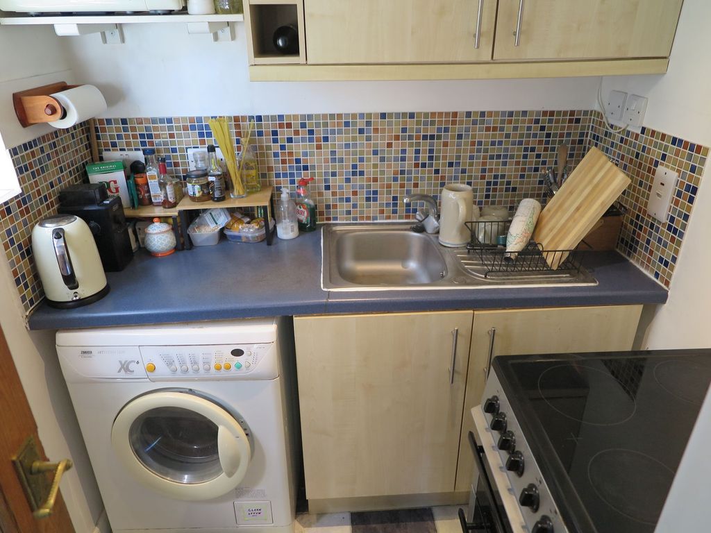 Property photo 3 of 5