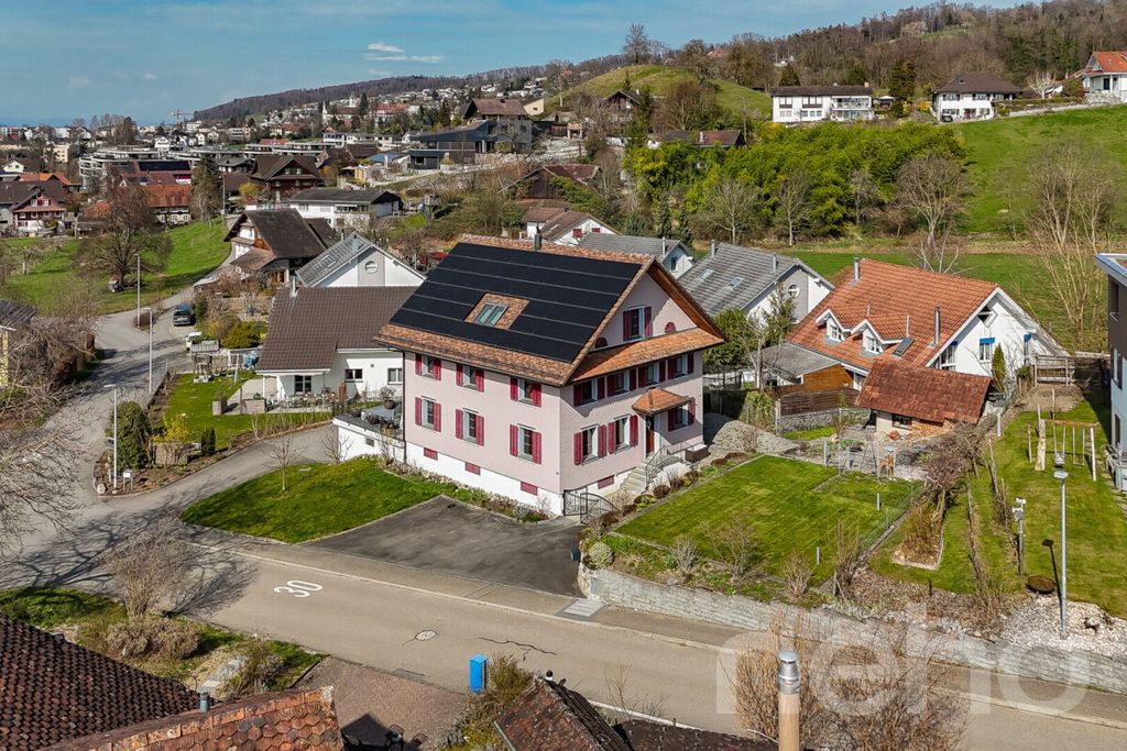 Property photo 2 of 12