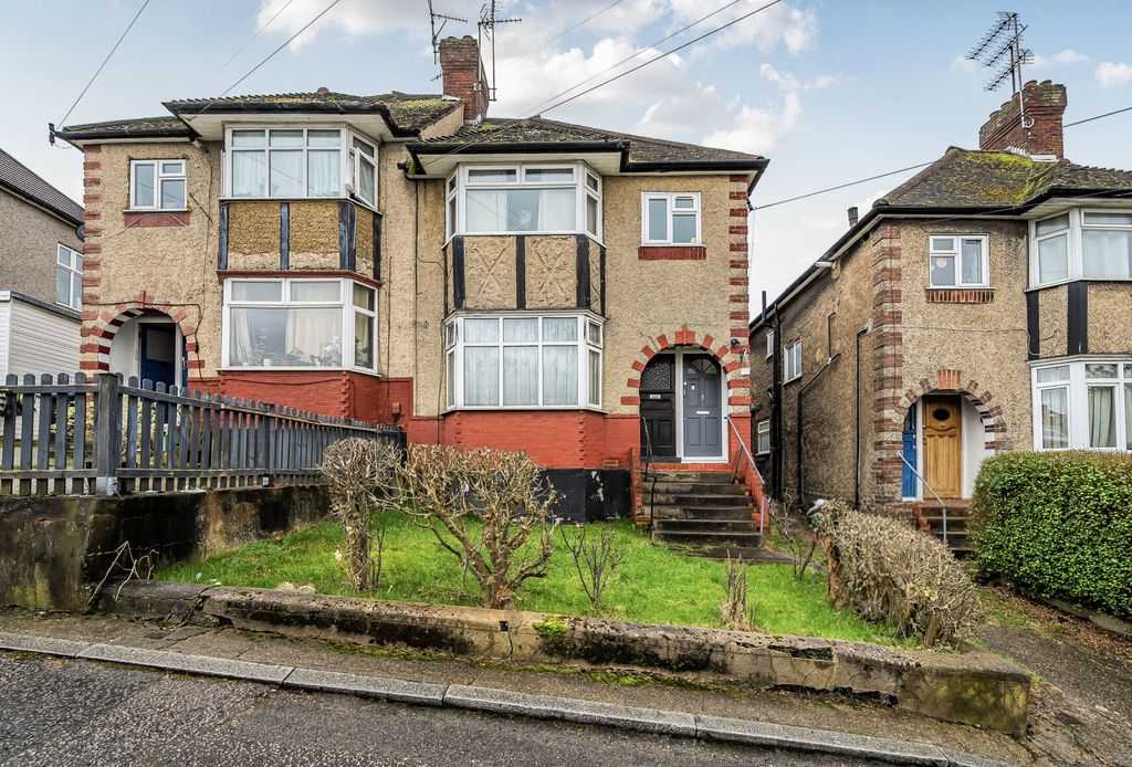 Property photo 2 of 9 1417156-7-69987ce...