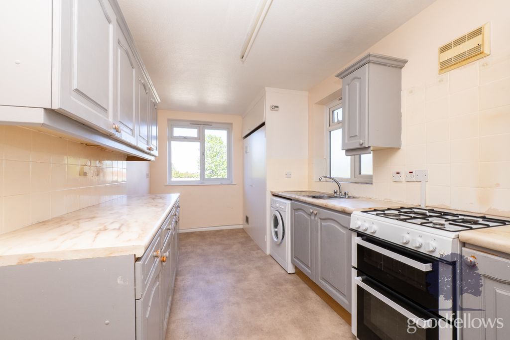 Property photo 3 of 12 Picture No. 16