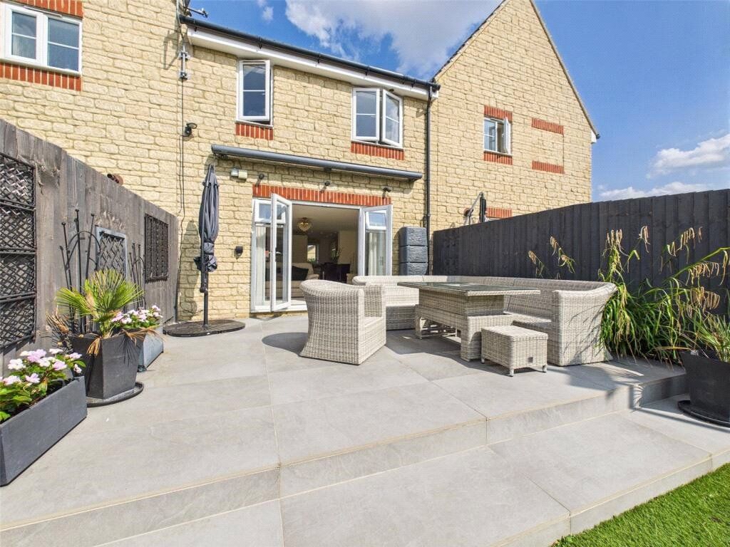 Property photo 3 of 10 Picture No. 38