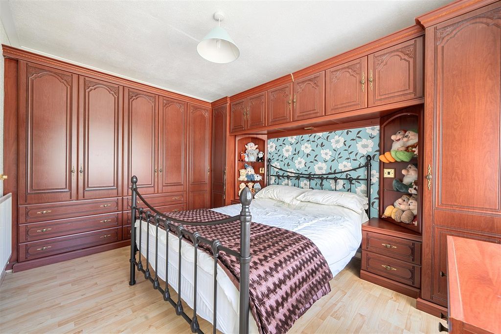 Additional image 17 of 4 bed detached house for saleThe Avenue, Crowthorne, Berkshire RG45