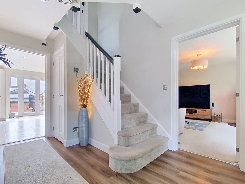 Additional image 5 of 4 bed detached house for saleLockgate Rise, Birkenshaw, Bradford, West Yorkshire BD11