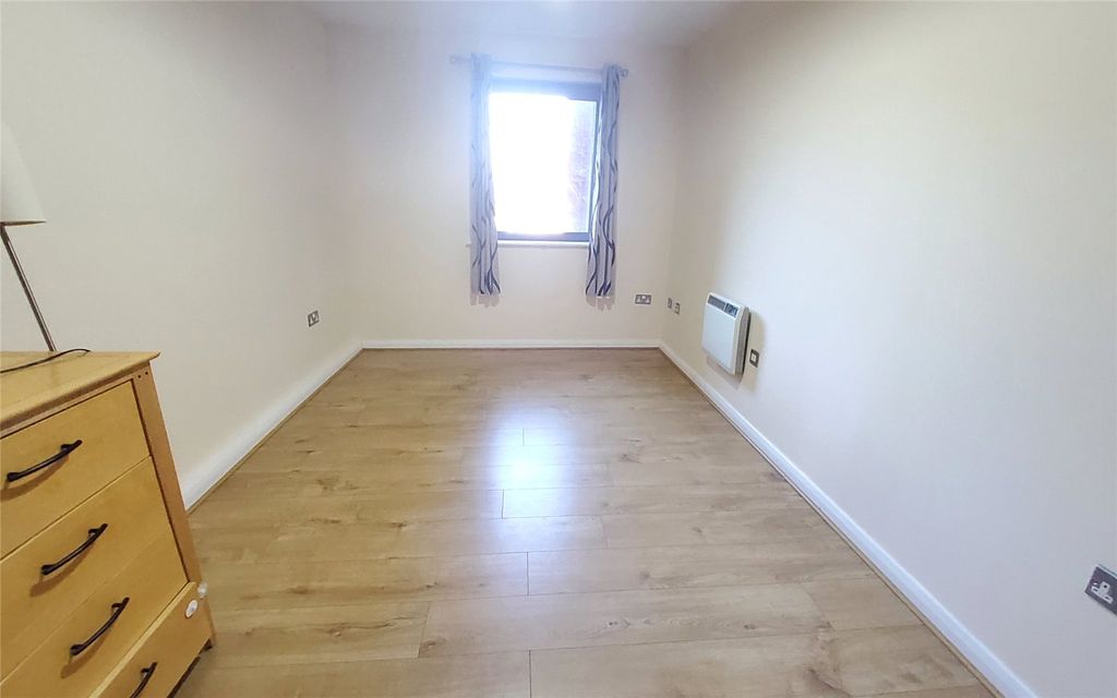Property photo 3 of 10 Picture No. 12