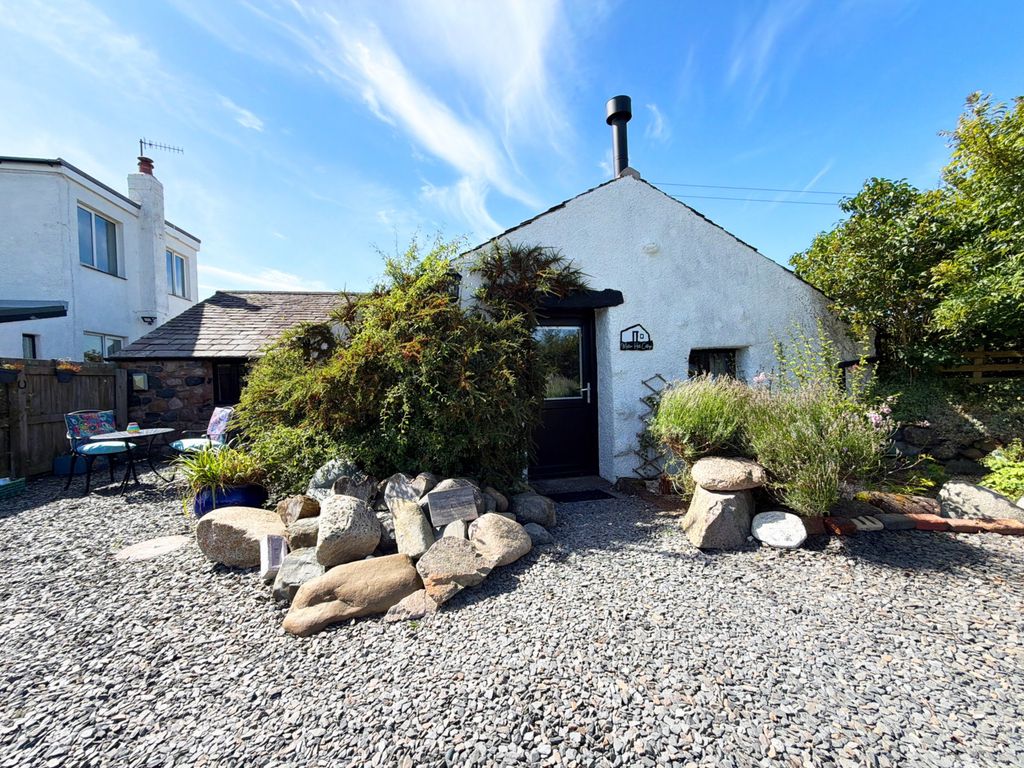 Property photo 2 of 50