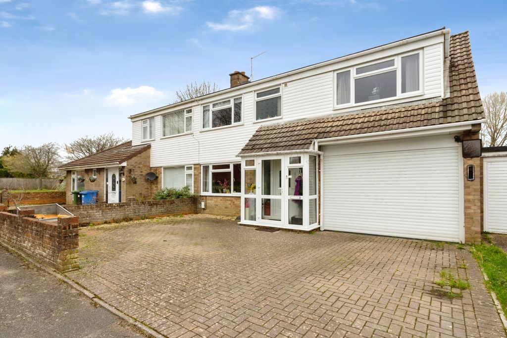 Property photo 1 of 19 Exterior