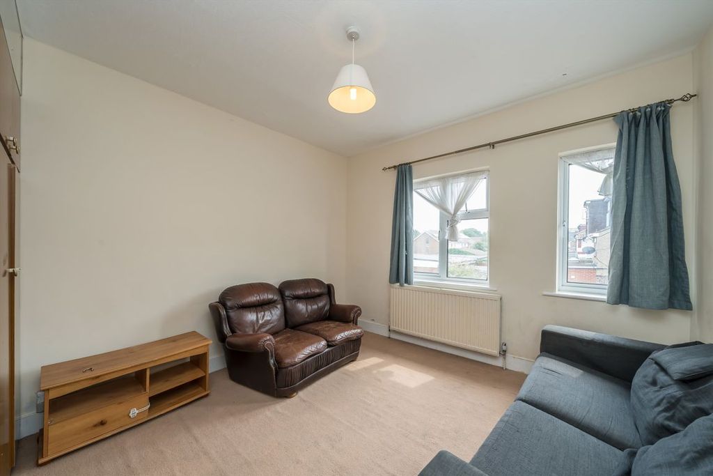 Property photo 2 of 4