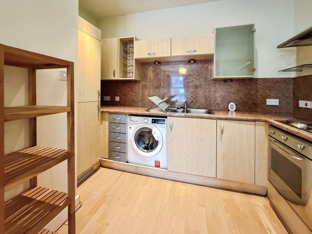 Property photo 3 of 7 Picture No. 28