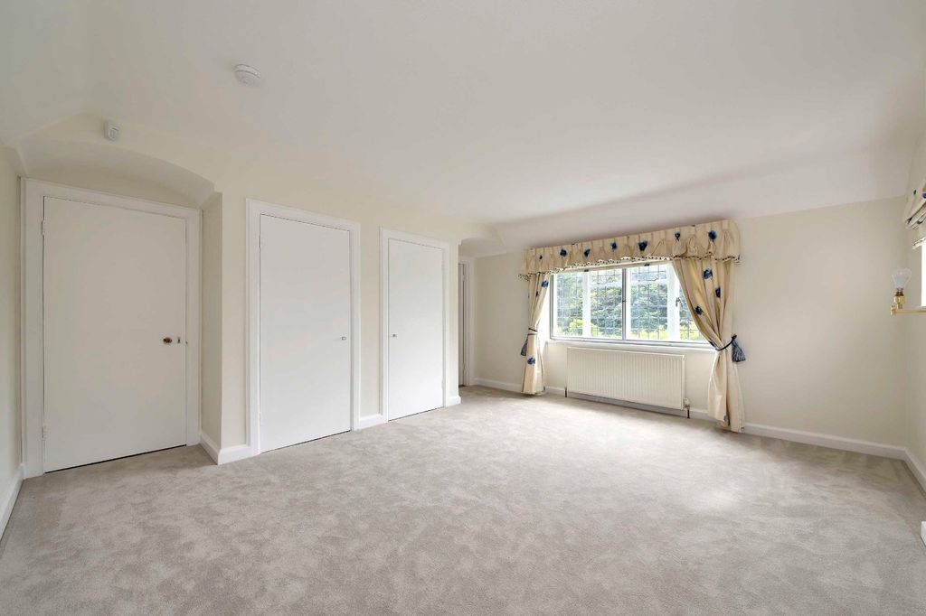 Additional image 12 of 6 bed detached house for salePenn Road, Beaconsfield HP9