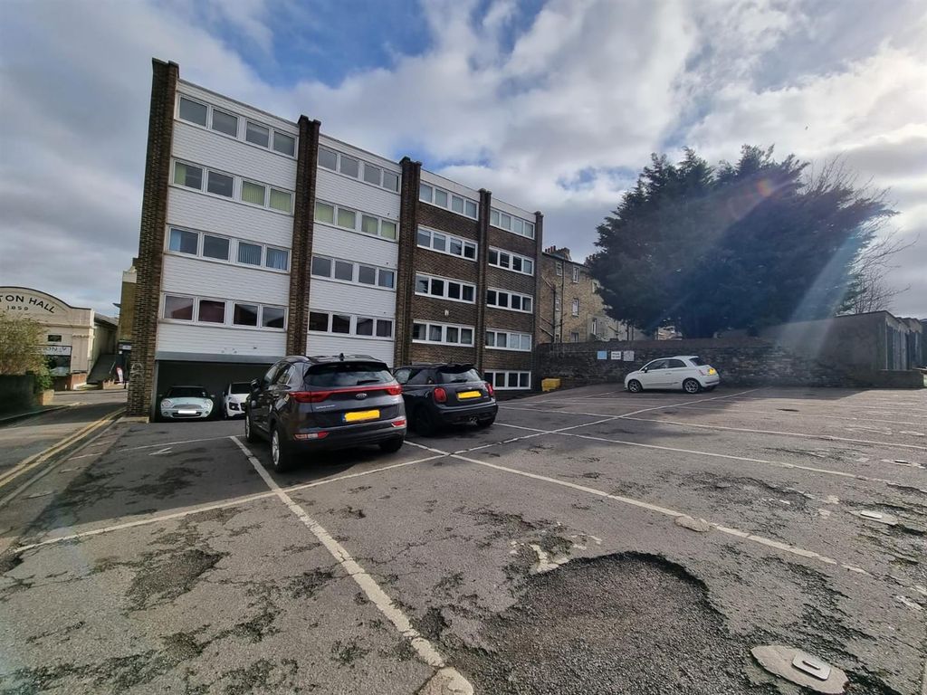 Property photo 3 of 10 Car Park.Jpg