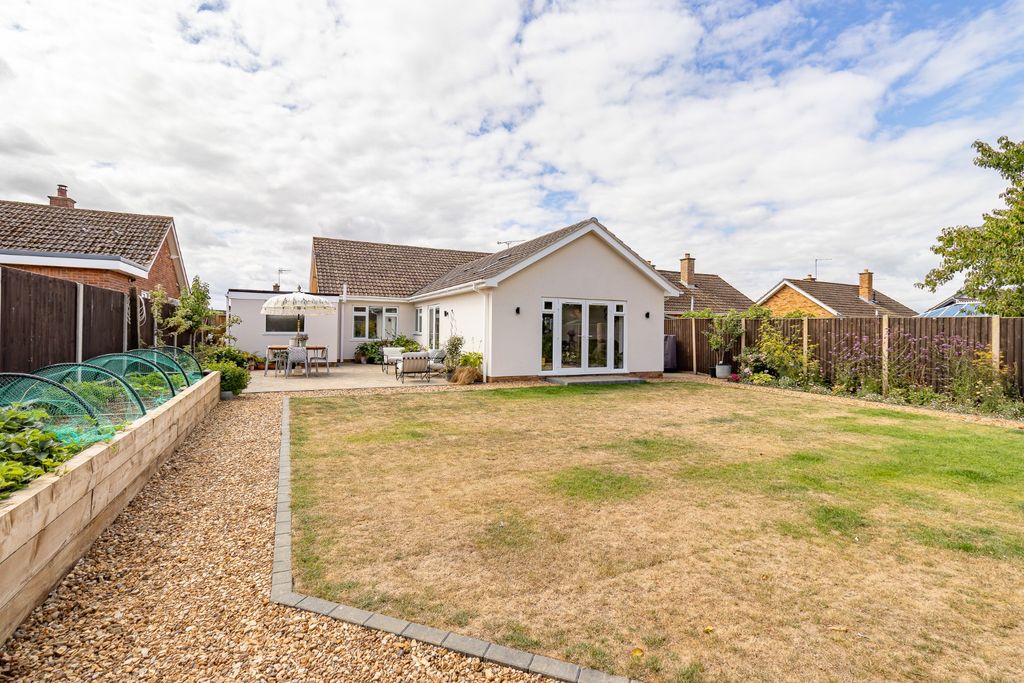 Property photo 1 of 33 5251993