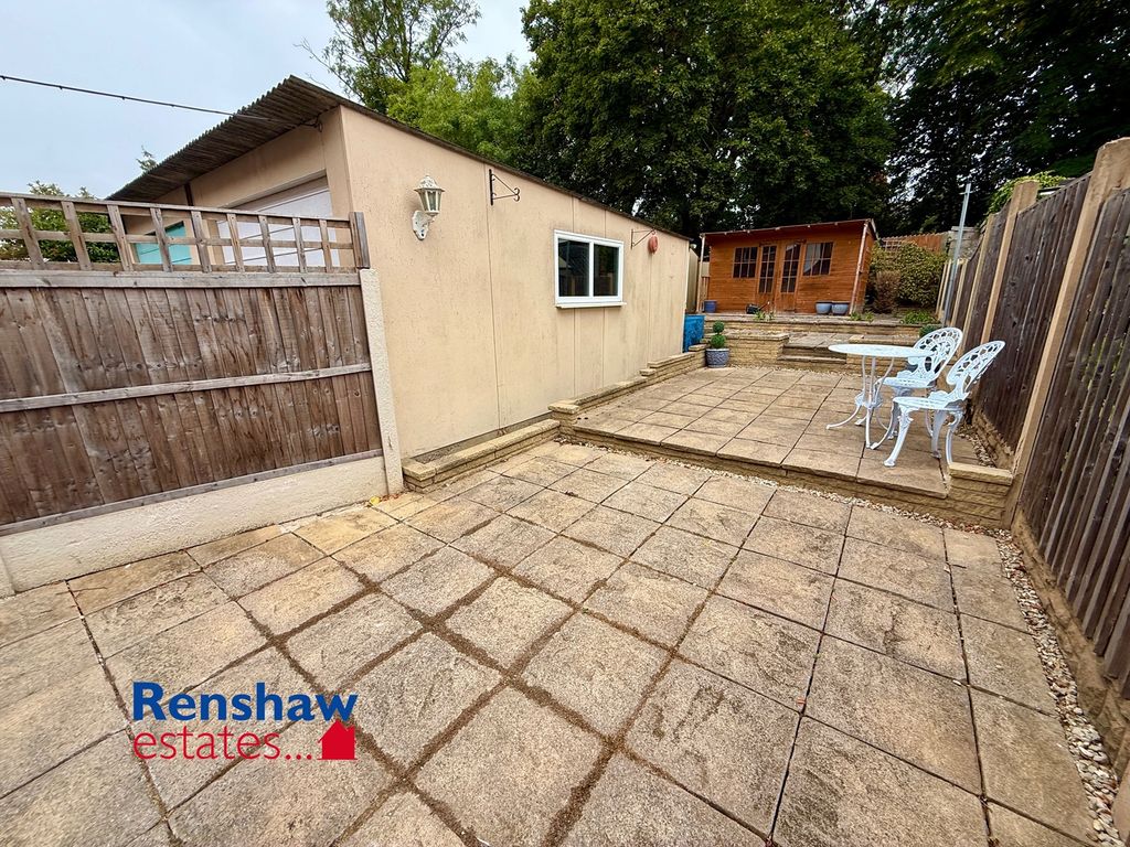 Property photo 3 of 14 R (1)