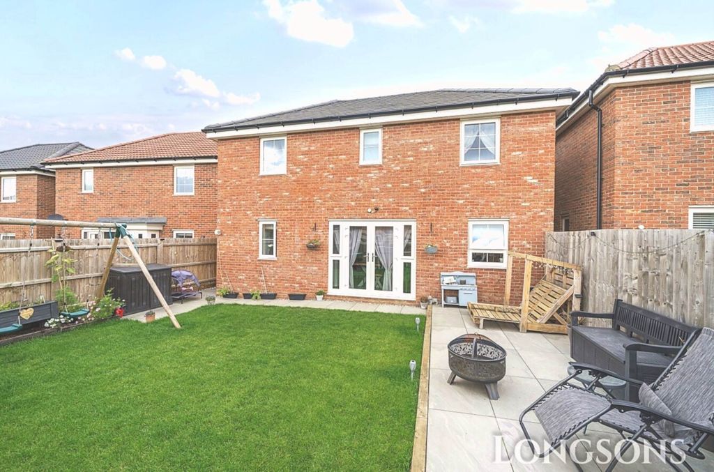 Property photo 3 of 18