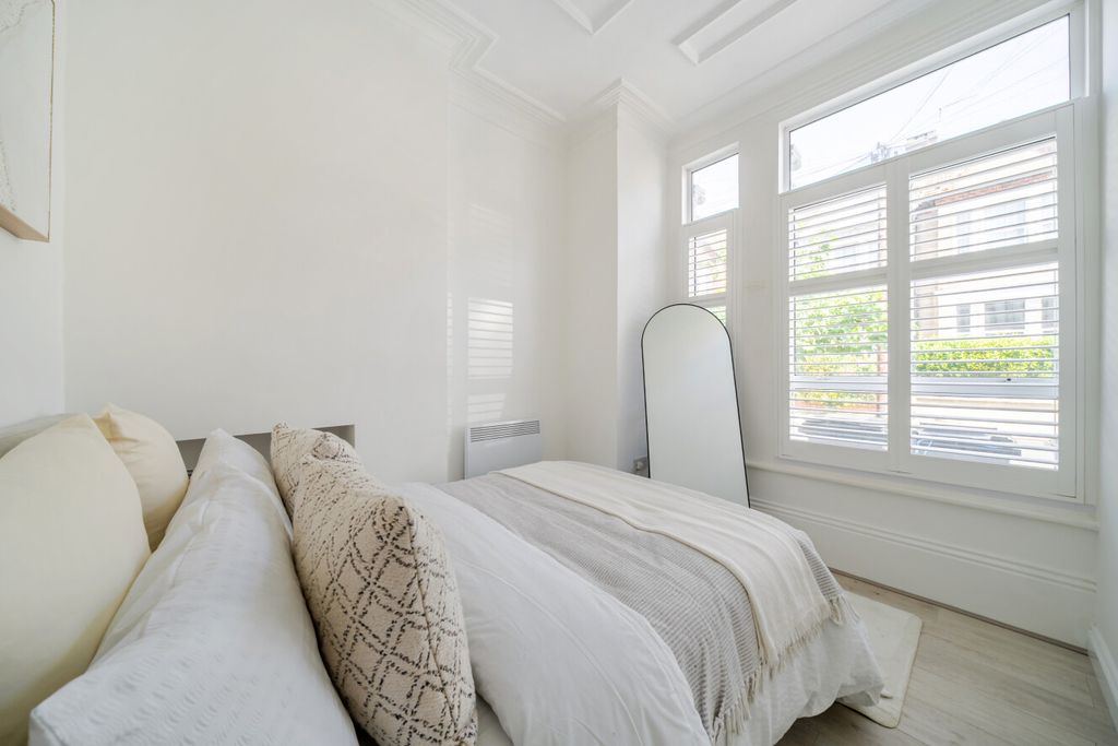 Property photo 3 of 7 1468829-16-6A156E...