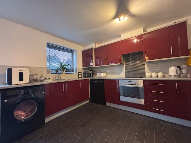 Property photo 3 of 12 Property