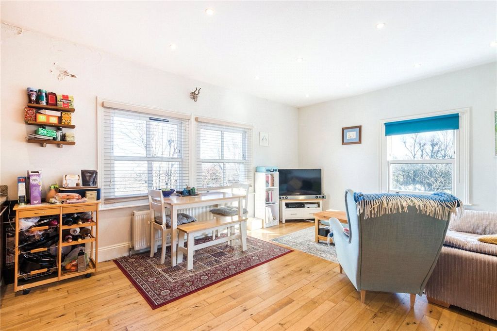 Property photo 2 of 10 Picture No. 06