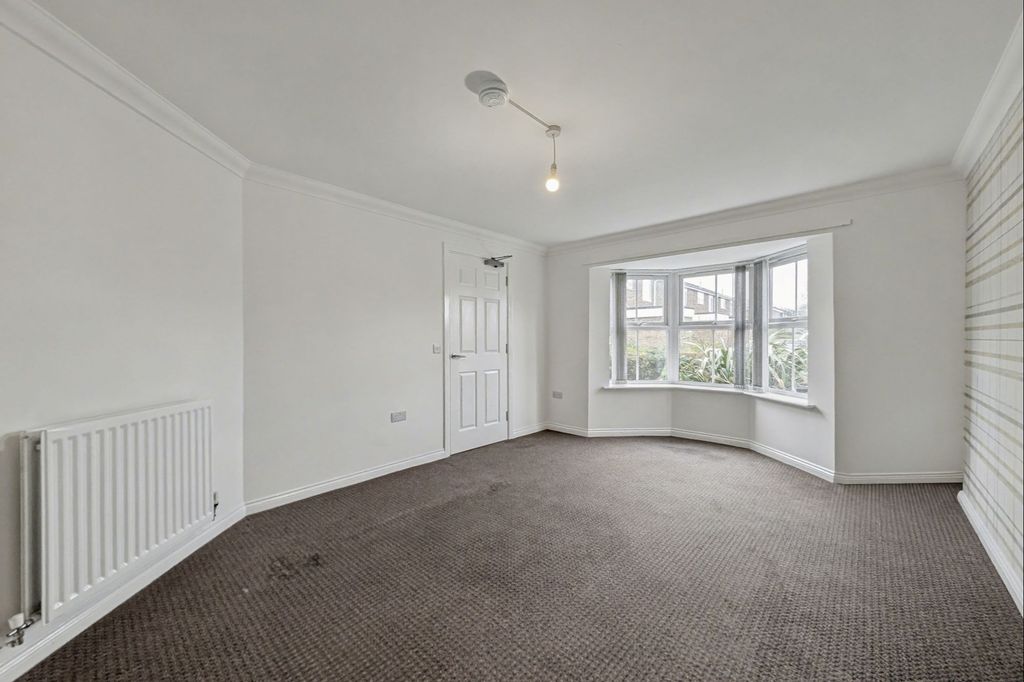 Property photo 3 of 14 19 Torwood Court, Cramlington, Northumberland, Ne23 2Bz