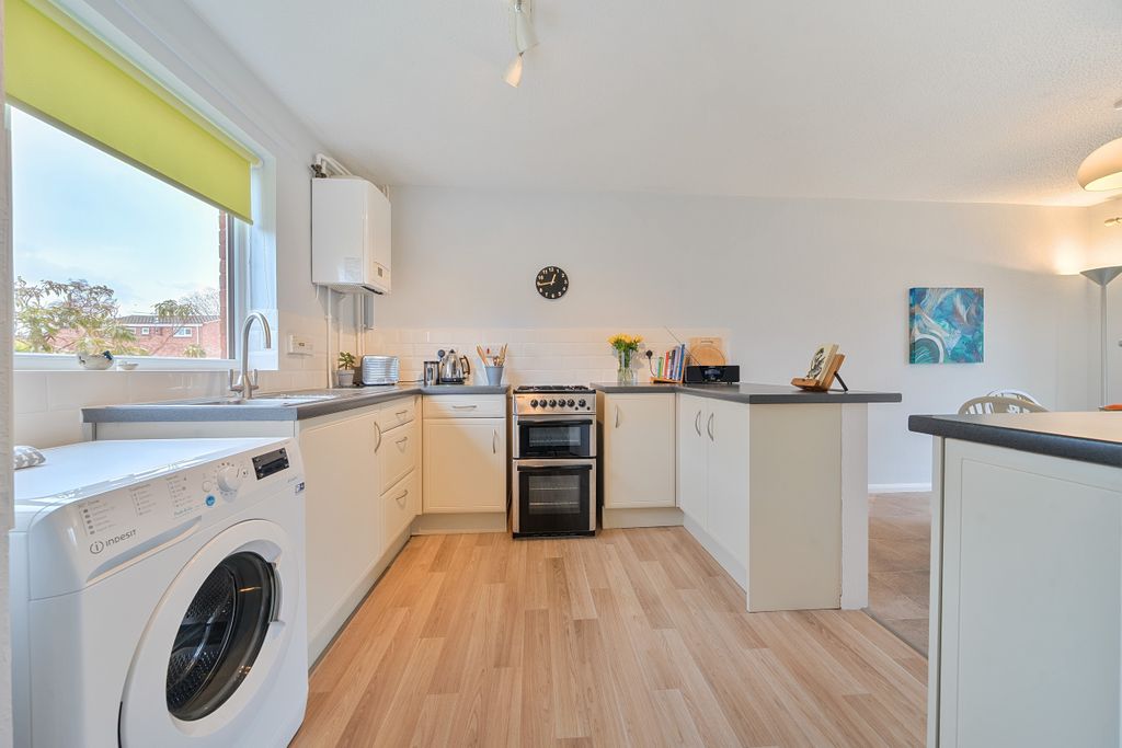 Property photo 3 of 20 Kitchen / Dining Room