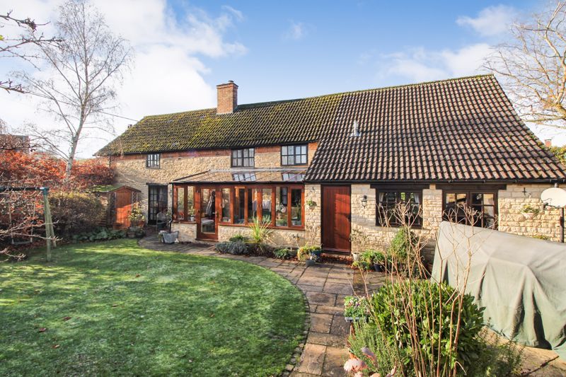 Property photo 1 of 31 Wakes Manor Cottage