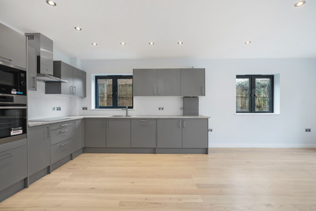 Property photo 2 of 19 Dsc09426