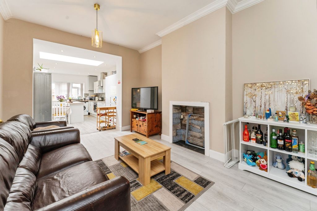 Property photo 2 of 23 Reception Room