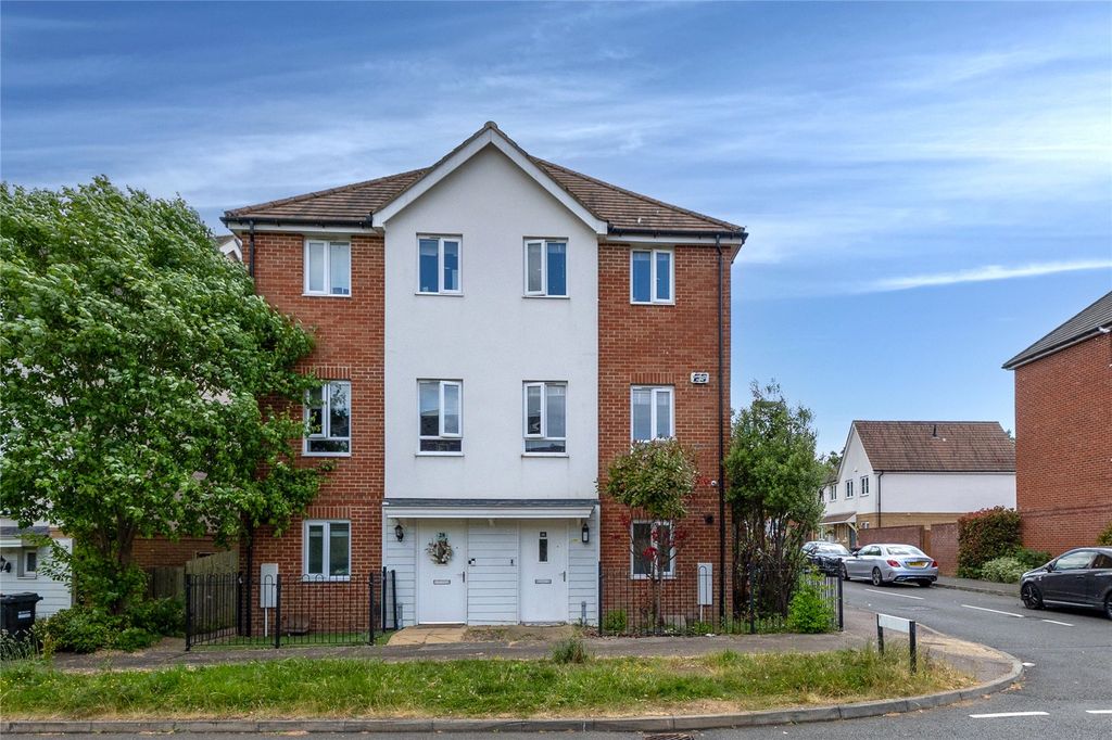 Property photo 1 of 18 Front