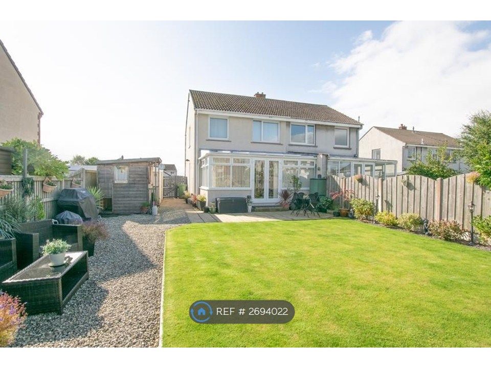 Property photo 2 of 21