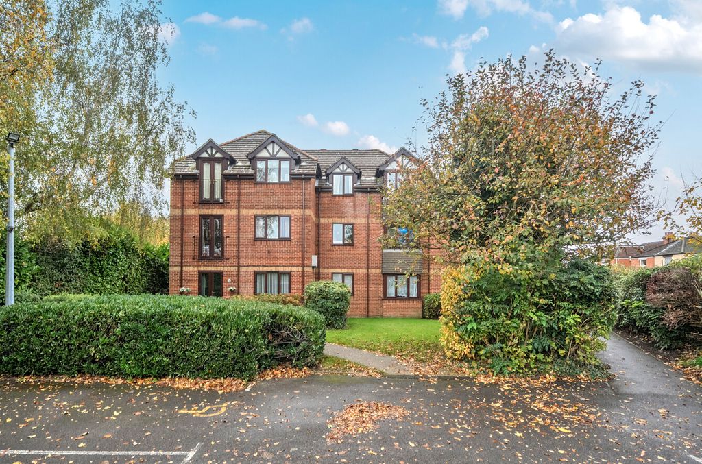 Property photo 1 of 19 1371052-2-69089Eb...