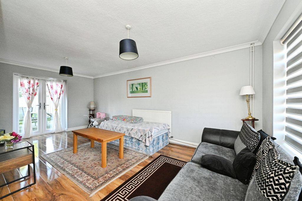 Property photo 2 of 20 60014