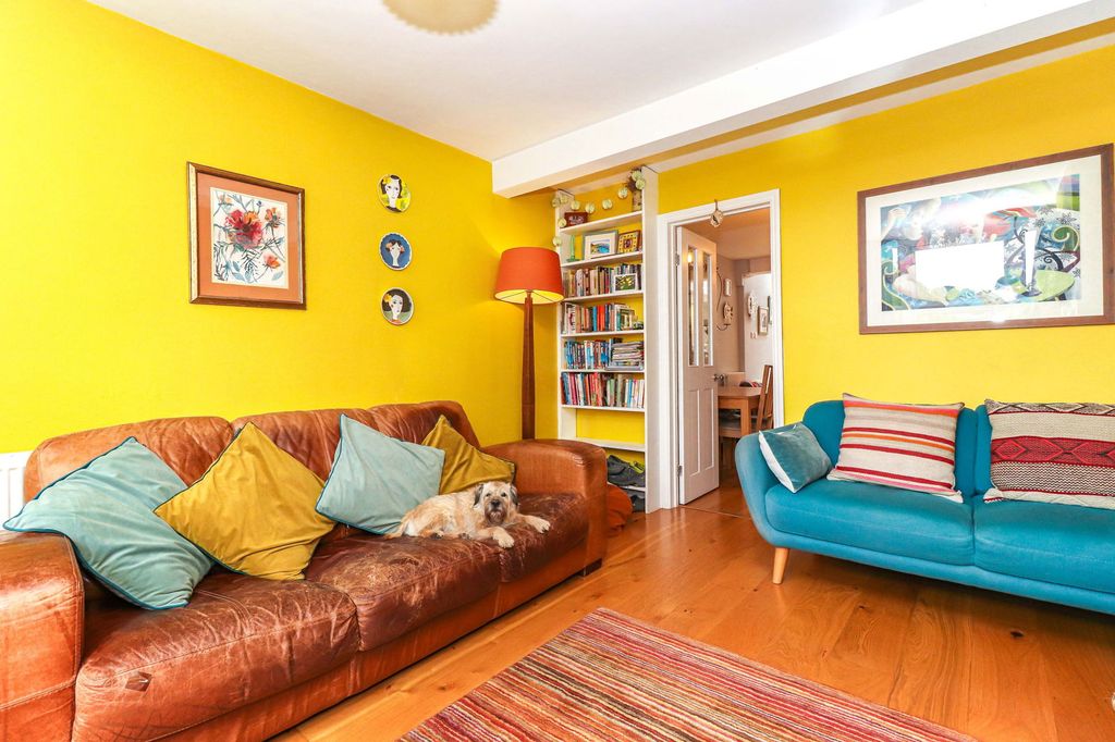 Property photo 3 of 19