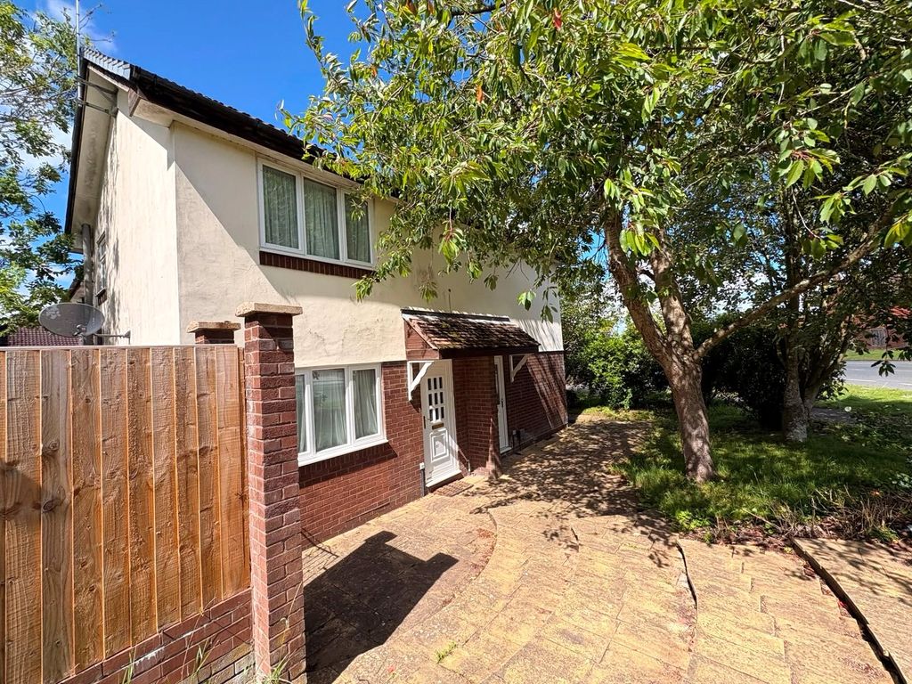 Property photo 1 of 18 Picture No. 04