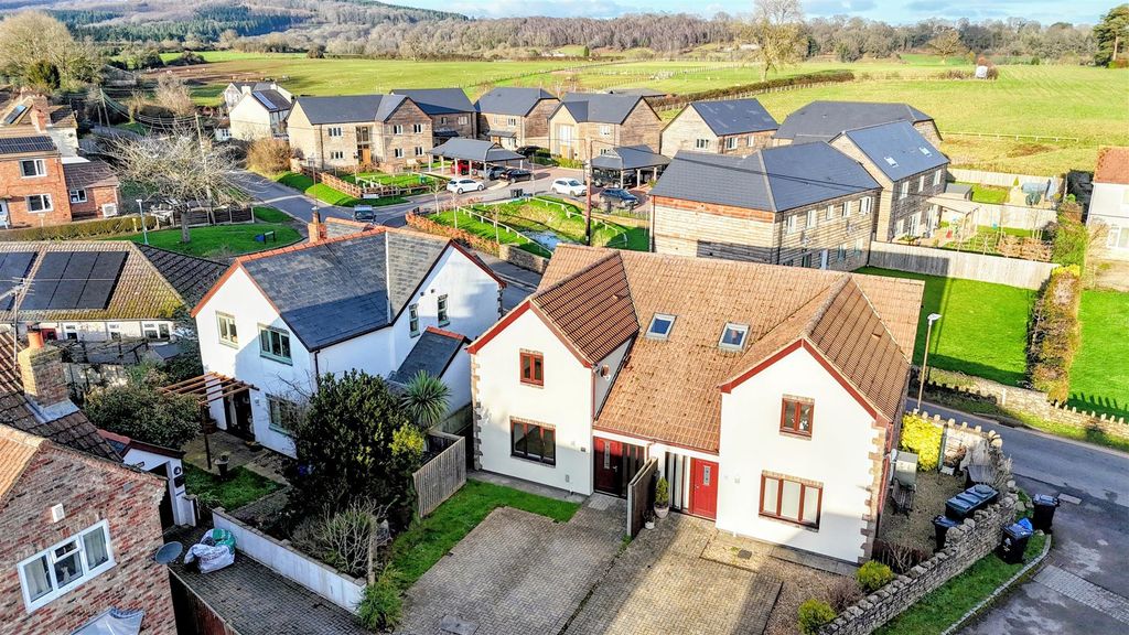 Property photo 2 of 15