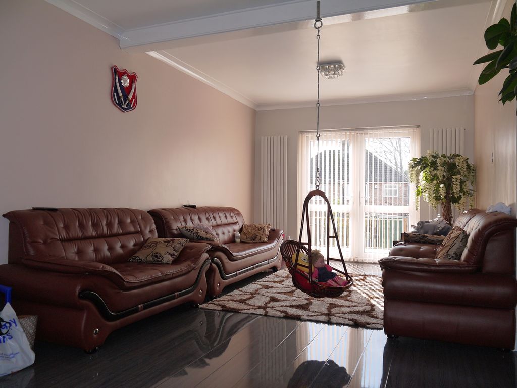 Property photo 3 of 30