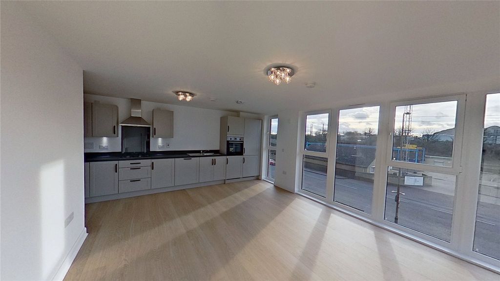 Property photo 2 of 18 Photo 2