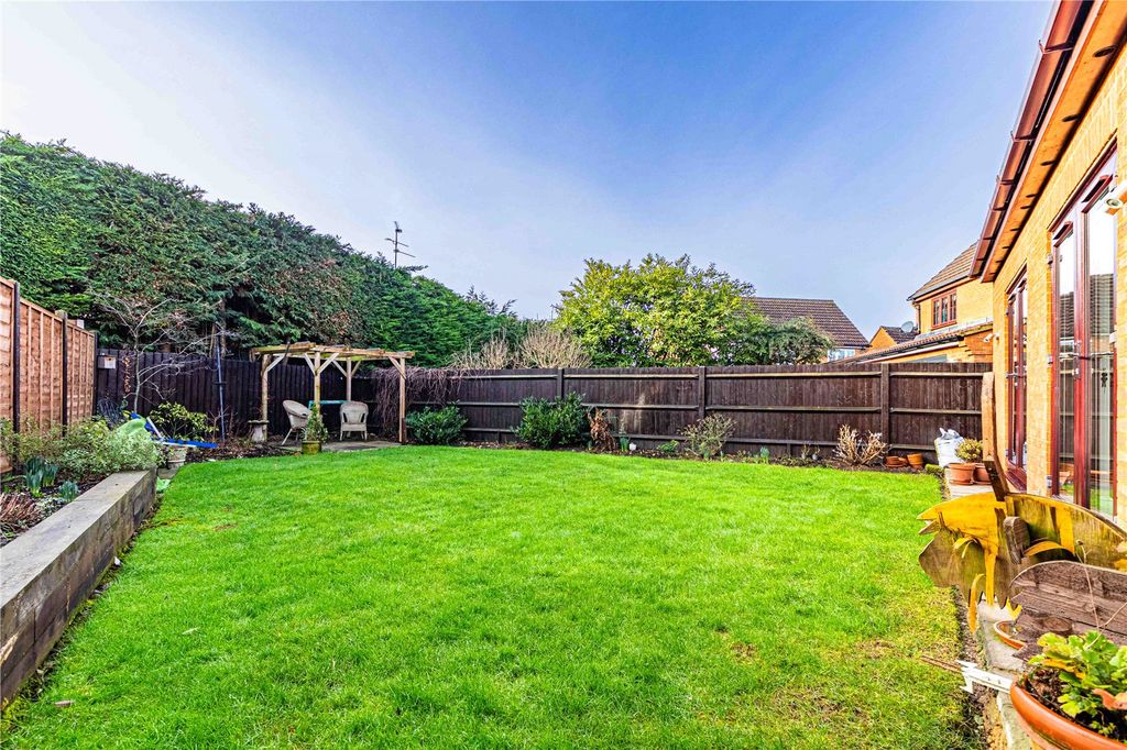 Property photo 2 of 23 Picture No. 30