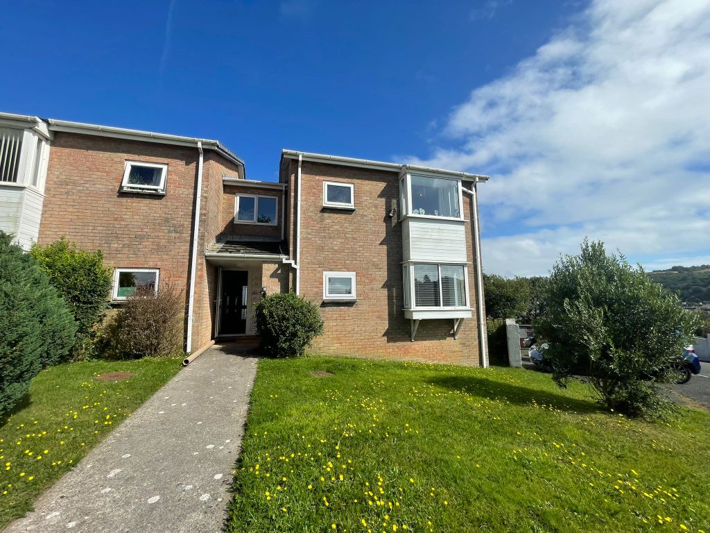 Property photo 2 of 8