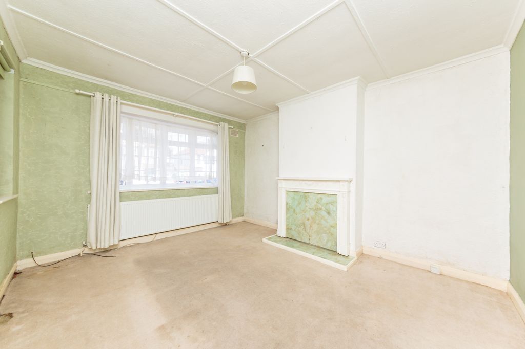 Property photo 3 of 20