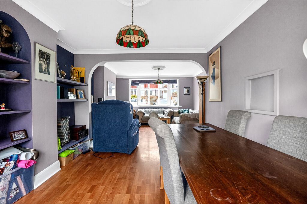 Property photo 3 of 20