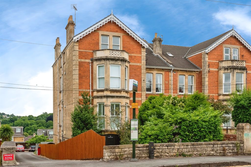 Property photo 1 of 9 Front